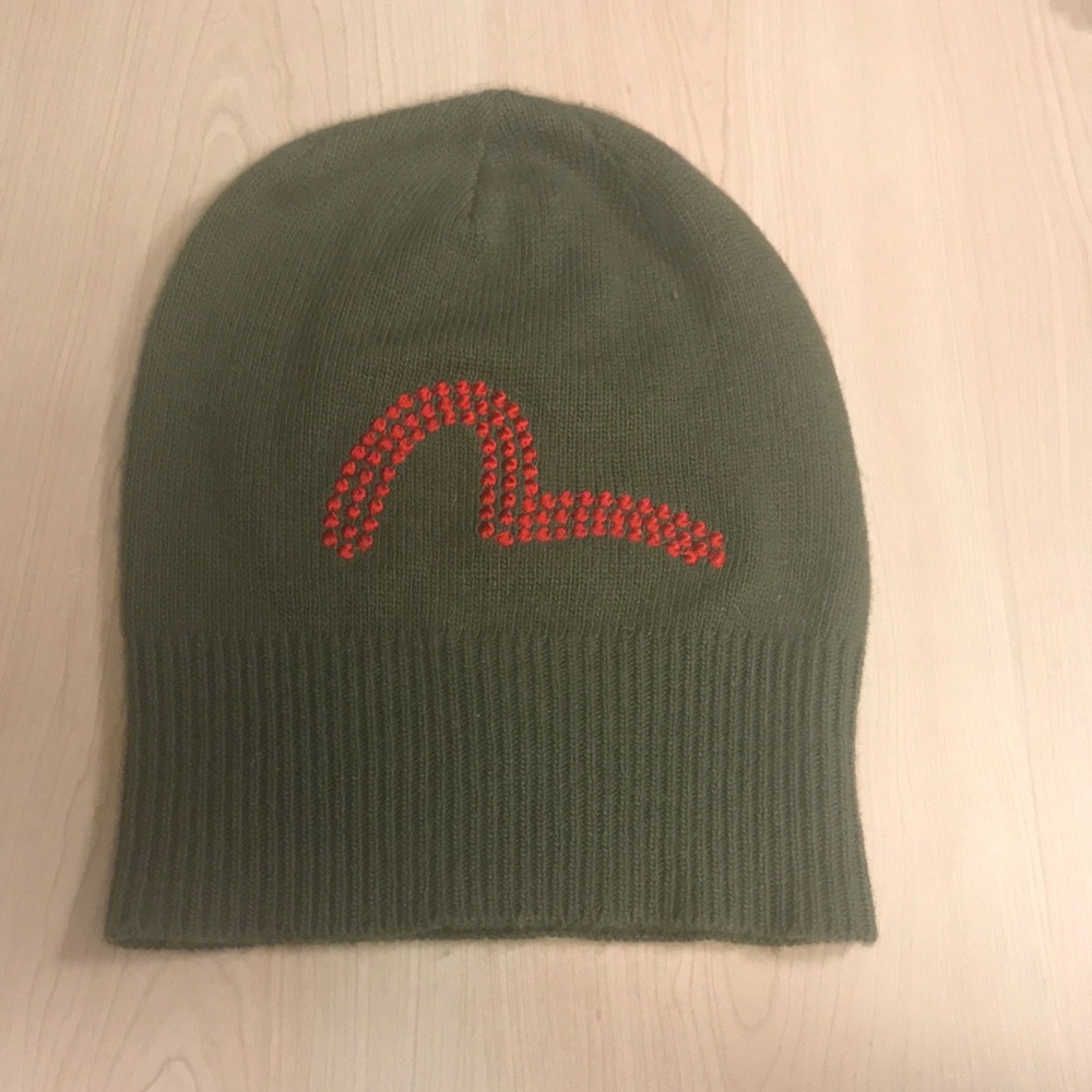 Evisu Men’s olive green beanie skull cap hat